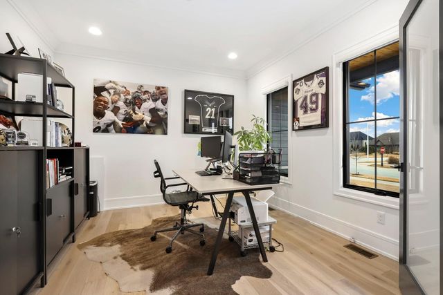 13200 Waterleaf Drive, St. John, IN 46373