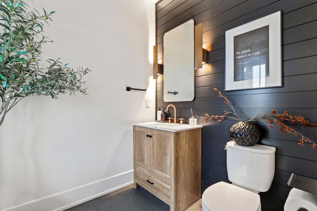 13200 Waterleaf Drive, St. John, IN 46373