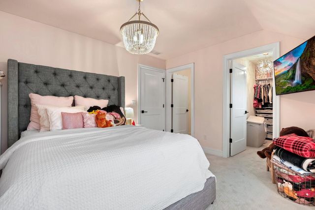 13200 Waterleaf Drive, St. John, IN 46373