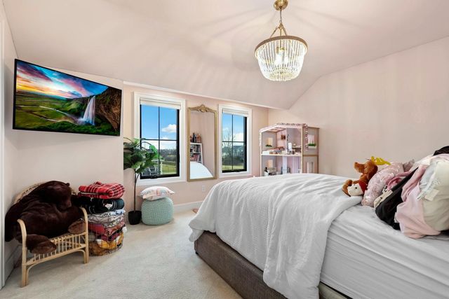 13200 Waterleaf Drive, St. John, IN 46373