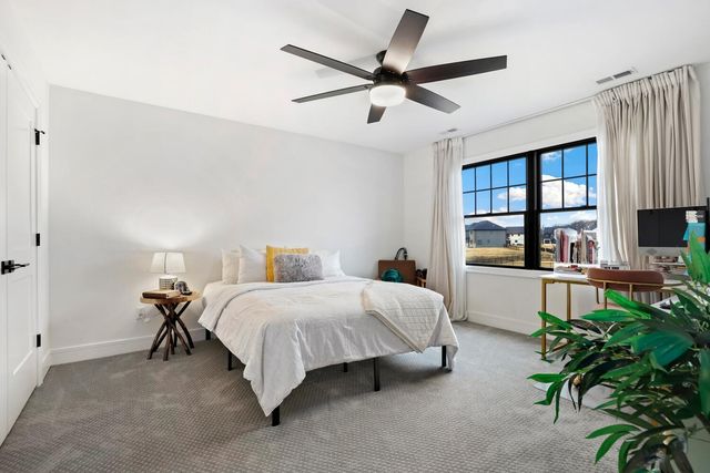 13200 Waterleaf Drive, St. John, IN 46373