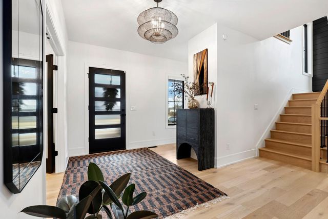 13200 Waterleaf Drive, St. John, IN 46373