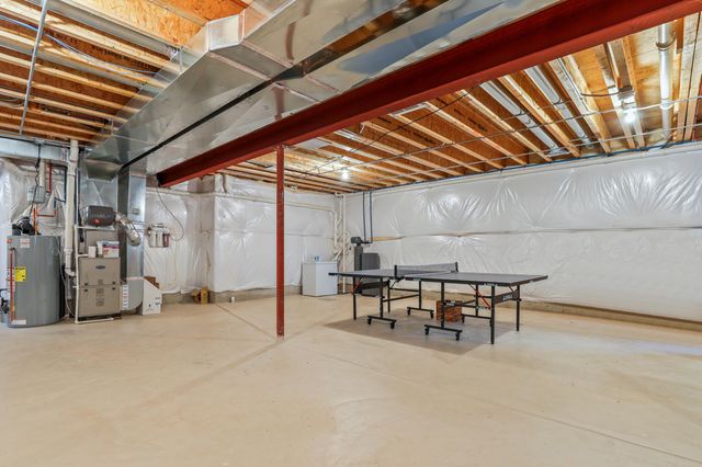 13200 Waterleaf Drive, St. John, IN 46373