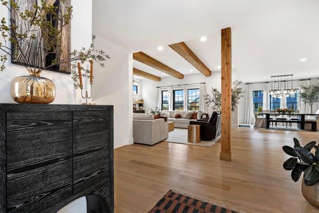 13200 Waterleaf Drive, St. John, IN 46373