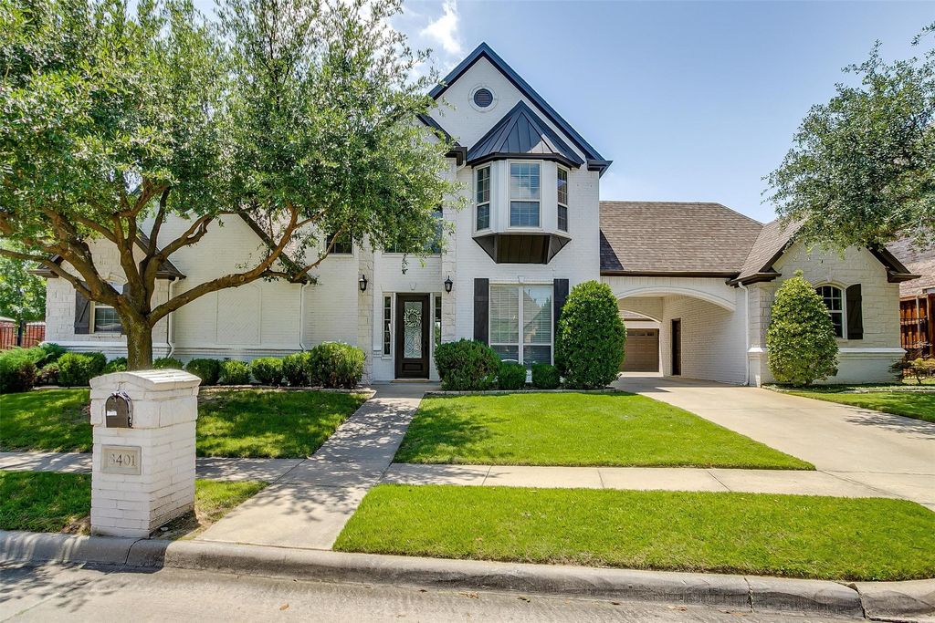 8401 Spence Court, North Richland Hills, TX 76182