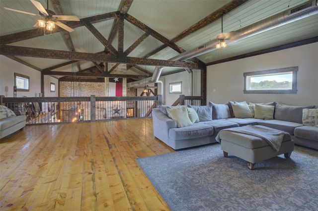 511 Lets Roll DR, Fischer, TX 78623