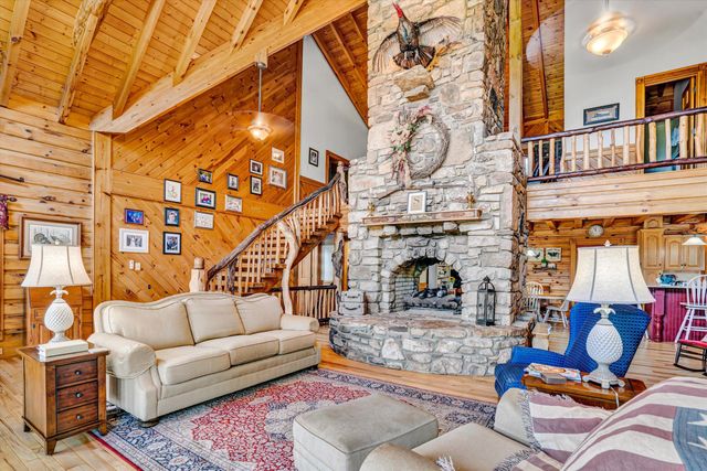 500 Jacksons Flat, Covington, VA 24426