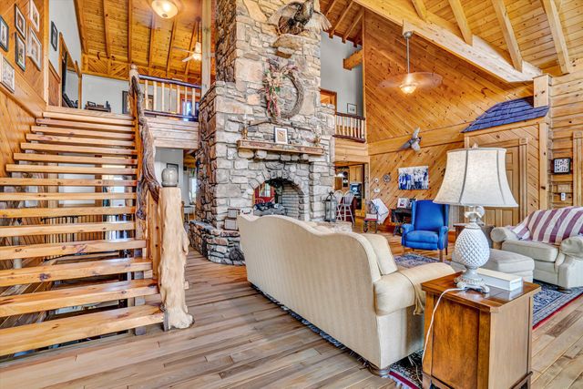 500 Jacksons Flat, Covington, VA 24426