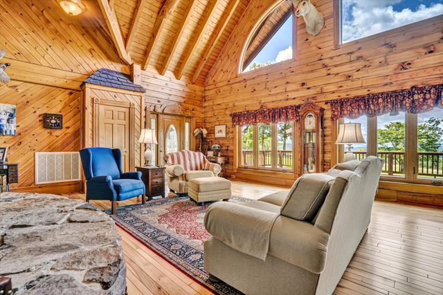 500 Jacksons Flat, Covington, VA 24426