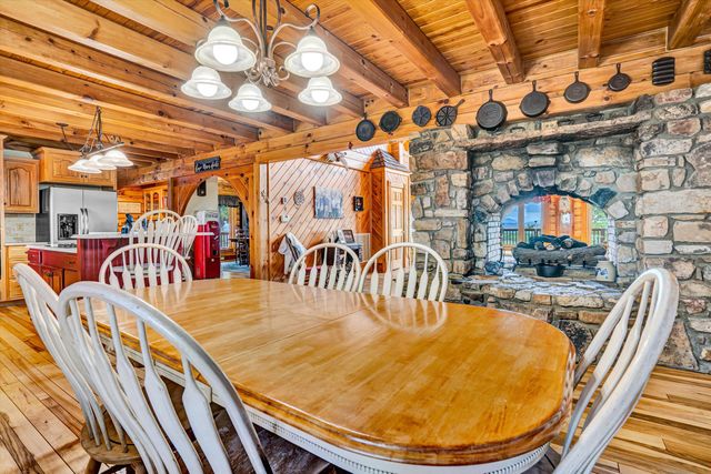 500 Jacksons Flat, Covington, VA 24426