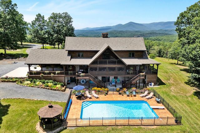 500 Jacksons Flat, Covington, VA 24426