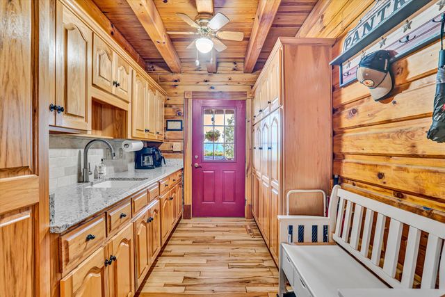 500 Jacksons Flat, Covington, VA 24426