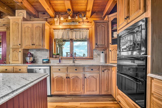 500 Jacksons Flat, Covington, VA 24426