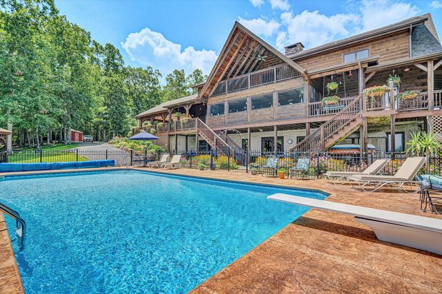 500 Jacksons Flat, Covington, VA 24426