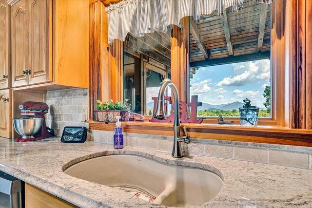 500 Jacksons Flat, Covington, VA 24426