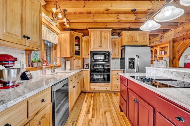 500 Jacksons Flat, Covington, VA 24426