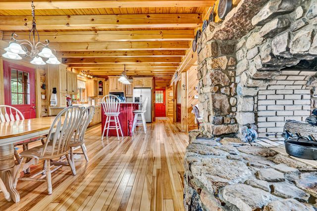 500 Jacksons Flat, Covington, VA 24426