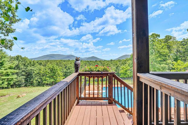 500 Jacksons Flat, Covington, VA 24426