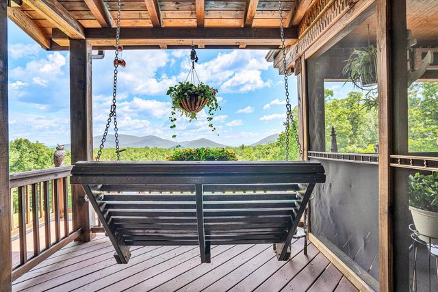 500 Jacksons Flat, Covington, VA 24426