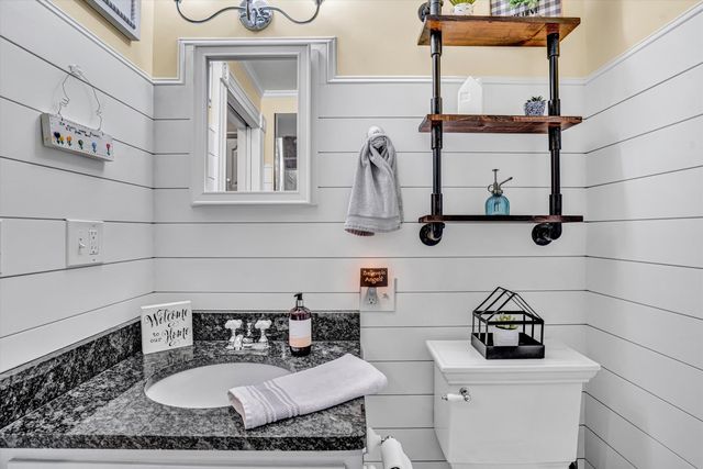 500 Jacksons Flat, Covington, VA 24426