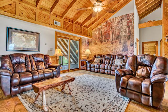 500 Jacksons Flat, Covington, VA 24426