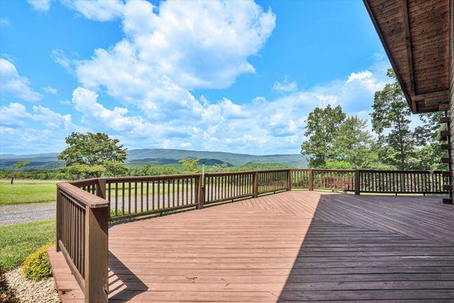 500 Jacksons Flat, Covington, VA 24426
