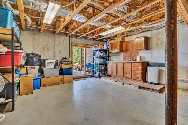 500 Jacksons Flat, Covington, VA 24426