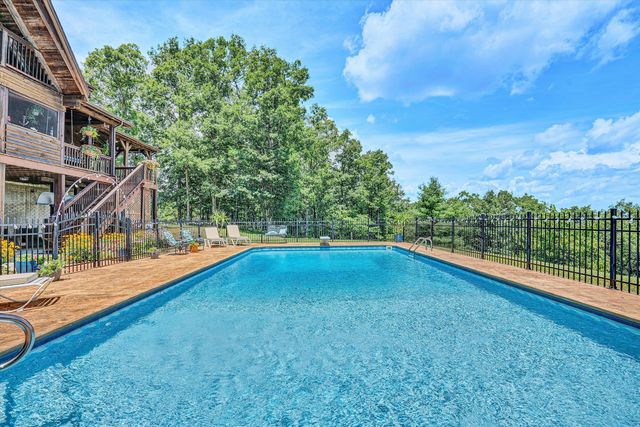 500 Jacksons Flat, Covington, VA 24426