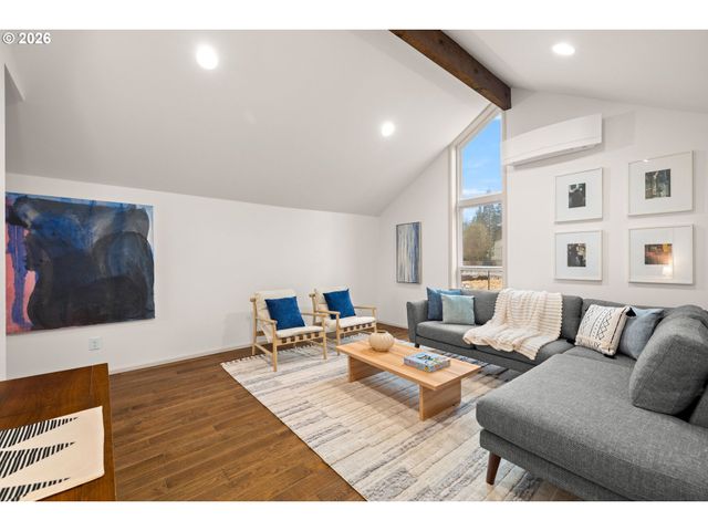 7920 Sw 82nd Ave, Portland, OR 97223