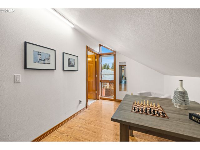 7920 Sw 82nd Ave, Portland, OR 97223