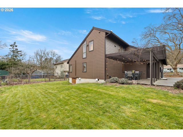 7920 Sw 82nd Ave, Portland, OR 97223