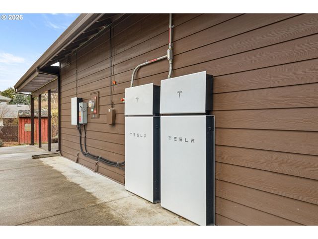 7920 Sw 82nd Ave, Portland, OR 97223