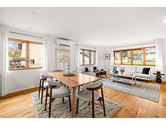 7920 Sw 82nd Ave, Portland, OR 97223