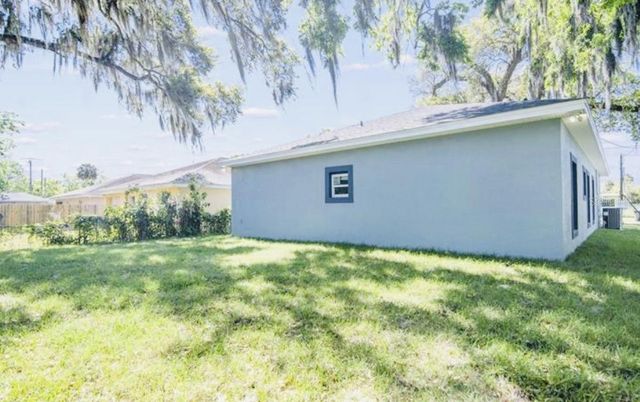 617 HOLMES AVENUE, Daytona Beach, FL 32114