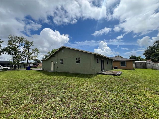5324 Flagler St, Hollywood, FL 33021