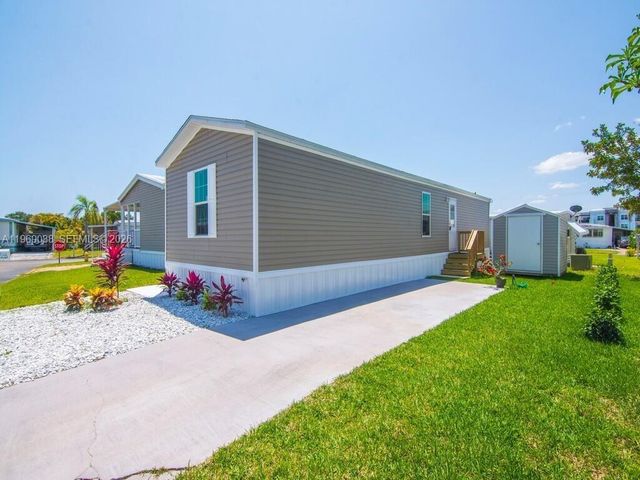 315 NE Cardinal Lane Unit Lot L25, Jensen Beach, FL 34957