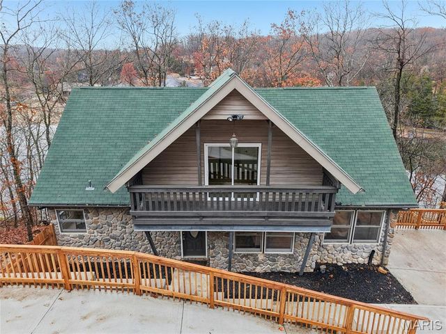 1357 S Lake Sherwood Drive, Marthasville, MO 63357