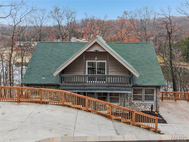 1357 S Lake Sherwood Drive, Marthasville, MO 63357