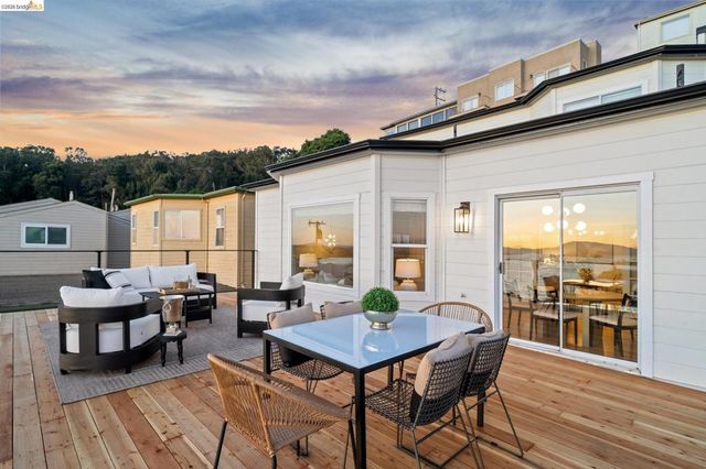 731 Gateview Ave, Albany, CA 94706