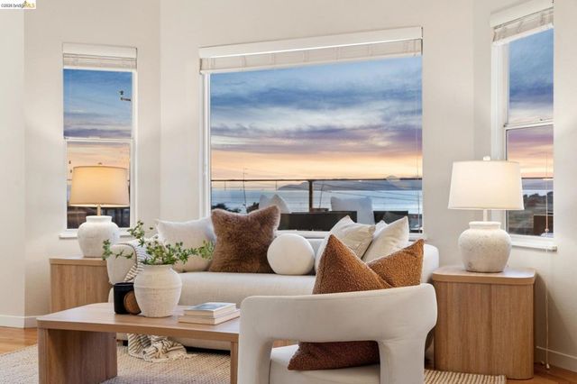 731 Gateview Ave, Albany, CA 94706