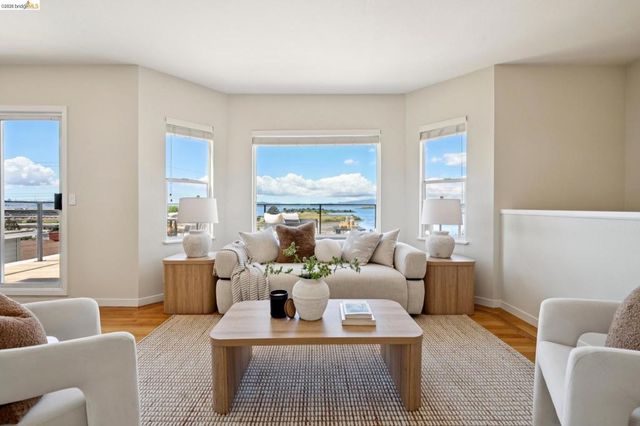 731 Gateview Ave, Albany, CA 94706