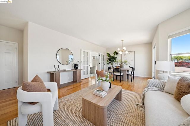 731 Gateview Ave, Albany, CA 94706