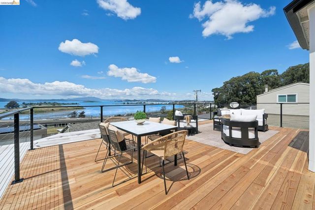 731 Gateview Ave, Albany, CA 94706