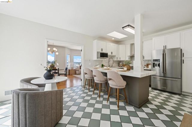 731 Gateview Ave, Albany, CA 94706