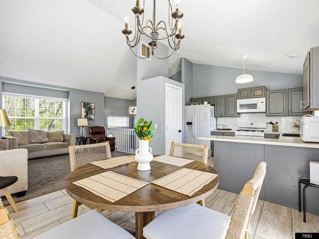2603 Arrowhead Lane, Bellevue, NE 68123