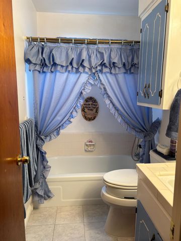 3808 Thornbury Way, Modesto, CA 95356