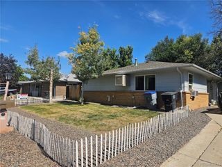 1726 Meadow St, Longmont, CO 80501