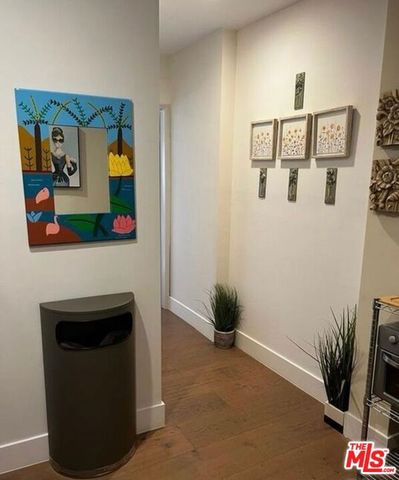 155 S Saltair Avenue, Los Angeles, CA 90049