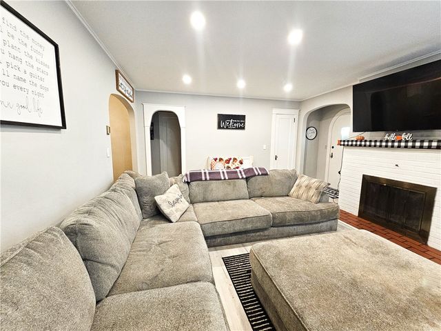 112 Glen Avenue, Elmira, NY 14905