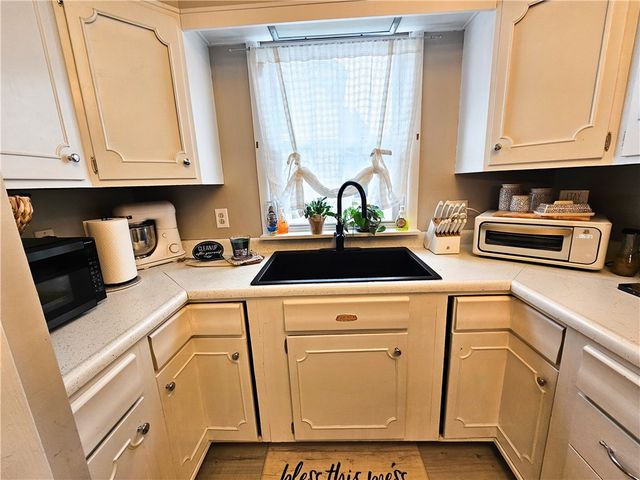 112 Glen Avenue, Elmira, NY 14905